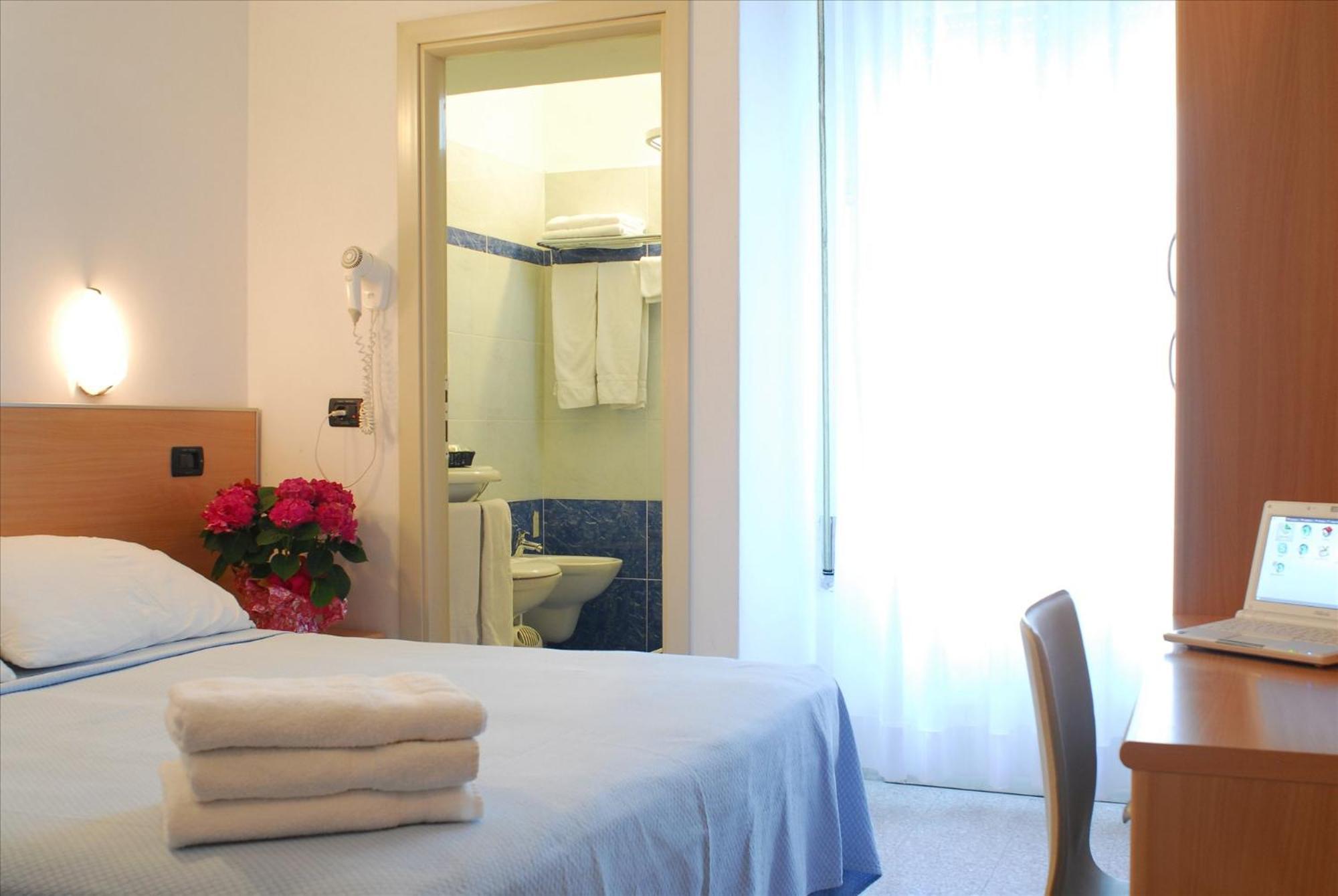 Hotel Veliero Римини Экстерьер фото