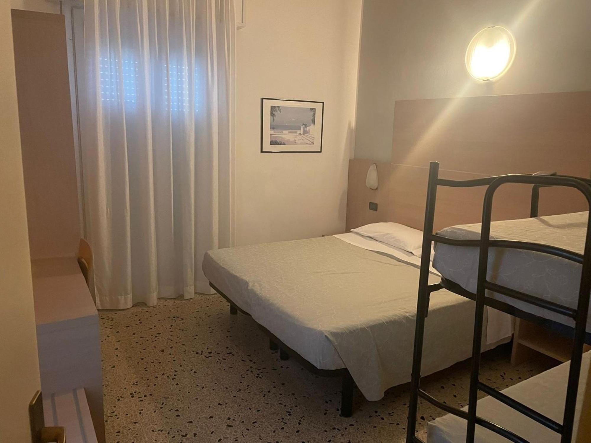 Hotel Veliero Римини Экстерьер фото