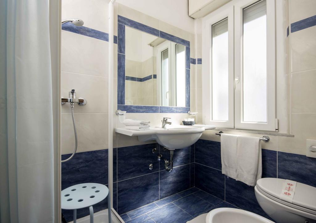 Hotel Veliero Римини Экстерьер фото