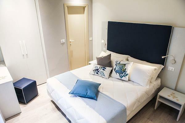 Hotel Veliero Римини Экстерьер фото